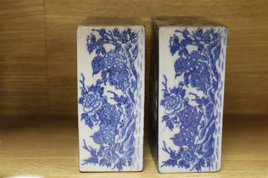 A set of six Chinese thousand flower bowls and covers, a blue and white Kamcheng and two blue and white pillows lidded jar 25cm